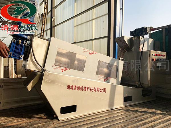 今天发货山东滨州客户的叠螺式污泥脱水机
